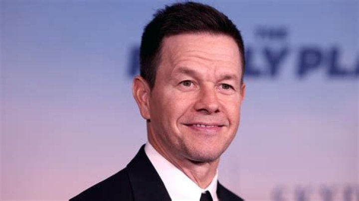 Mark Wahlberg apologizes for his “irresponsible, insensitive” 9/11 comments