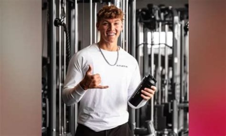 Marshall Crews - Age, Family, Bio