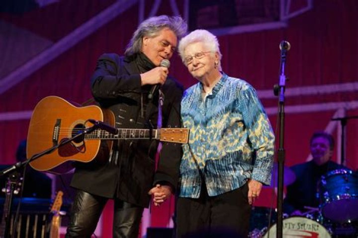 Marty Stuart Net Worth - Wiki, Age, Weight and Height, Relationships, Family, and More