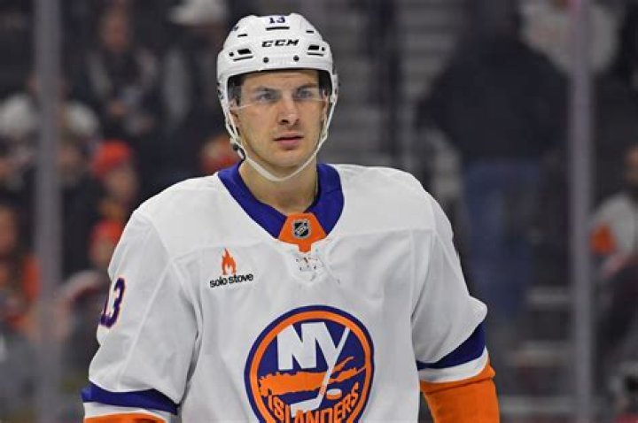 Mathew Barzal - Age, Family, Bio