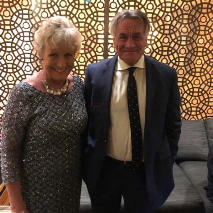 
Meet Heather Ewart, Beloved Journalist, Wife and a Mother of Two 