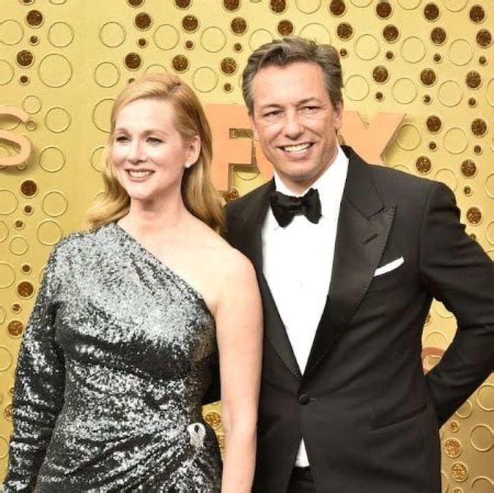 Meet Laura Linney Husband Marc Schauer - Married Life & Net Worth