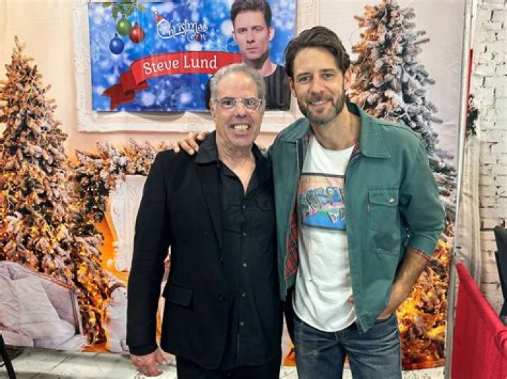 Meet Steve Lund- Canadian Actor For Bitten & Schitt's Creek