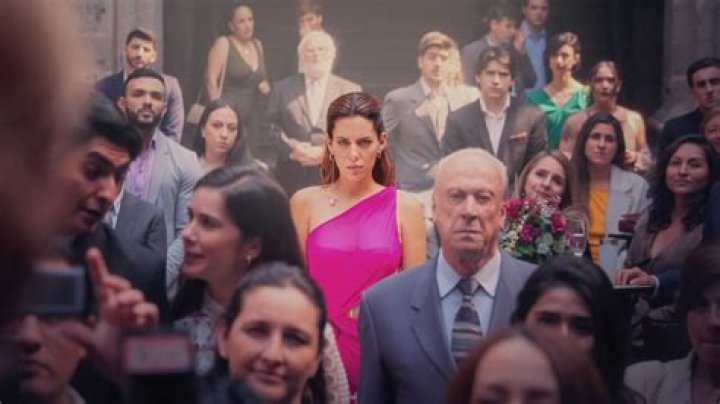 Meet the talented cast of the gritty Mexican drama!