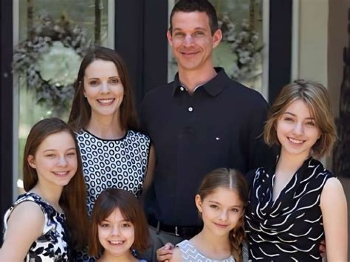 Meg Myers - Age, Family, Bio