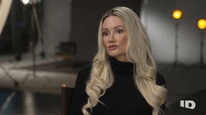 Megan Hauserman - Age, Family, Bio