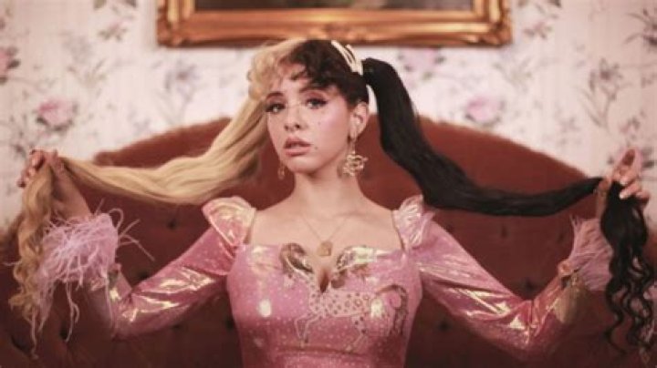 Melanie Martinez Bisexual Rumor: True Or False?