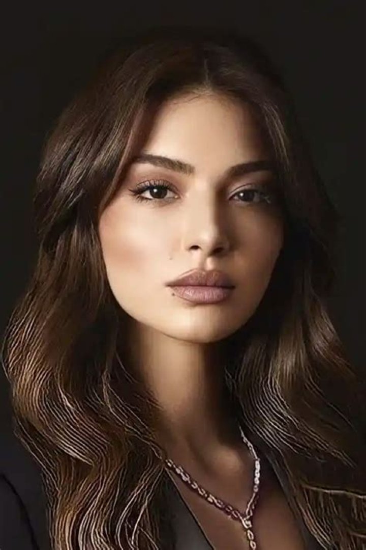 Melisa Asli Pamuk - Age, Family, Bio