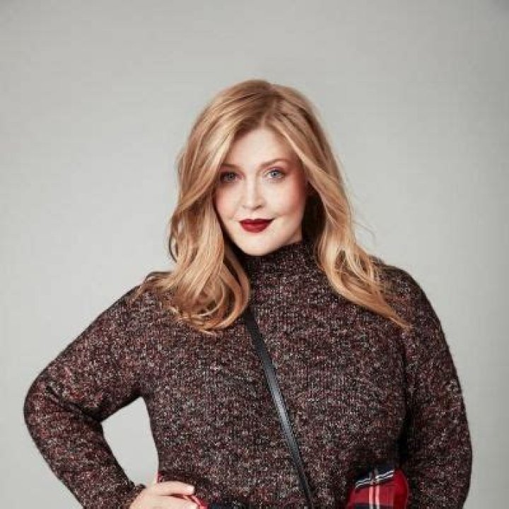 
Meredith Shaw Weight Loss Journey: Before And After Photo 