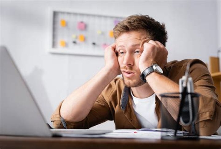 Mia Farrow tweeted & deleted ‘I’m getting a little bit tired of Harry & Meghan’