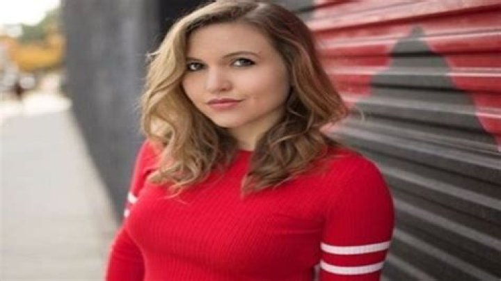 Mia Tomlinson Height, Weight, Net Worth, Age, Birthday, Wikipedia, Who, Instagram, Biography