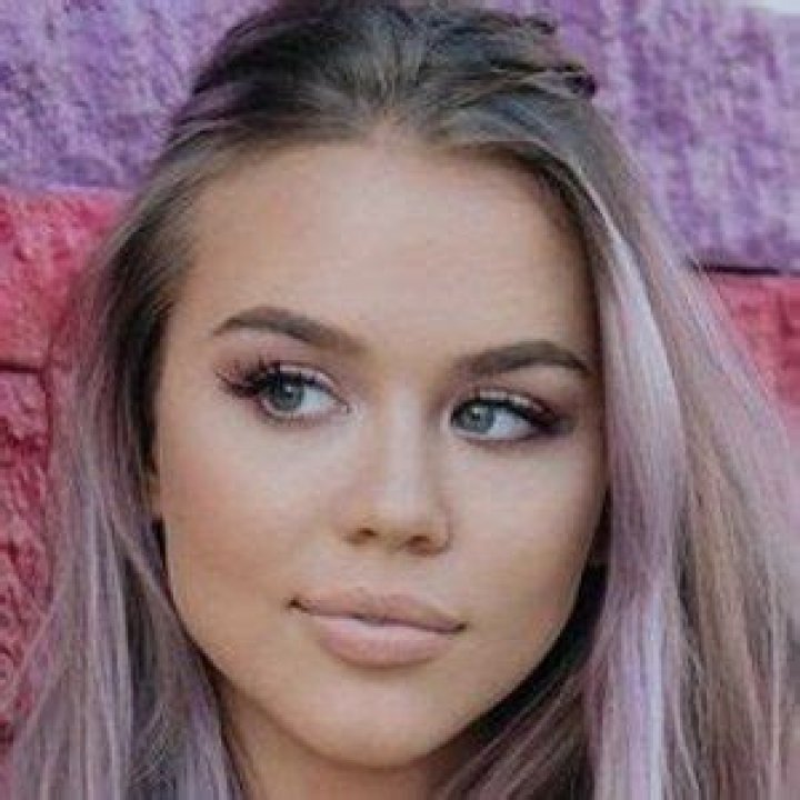 Michaela Okland - Age, Family, Bio