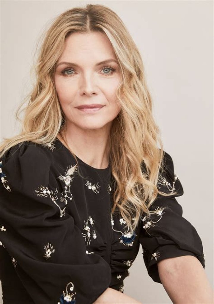 Michelle Pfeiffer Net Worth: Career & Lifestyle