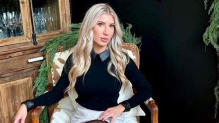 Michelle Young (Instagram Star) - Age, Family, Bio