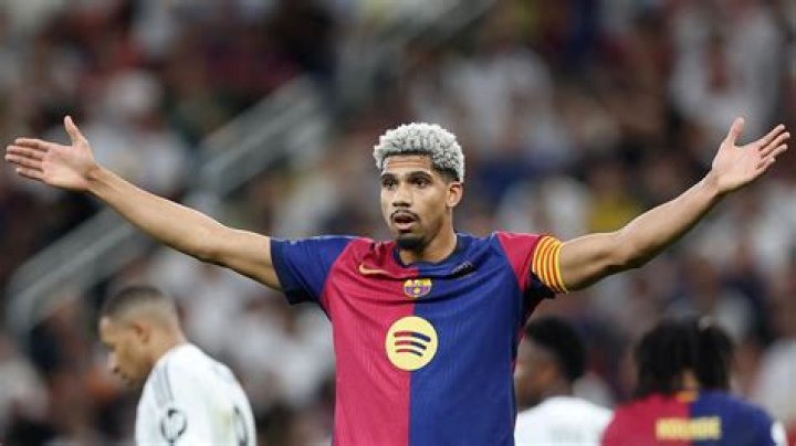 
Miguel Araujo Height, Weight, Net Worth, Age, Birthday, Wikipedia, Who, Instagram, Biography 