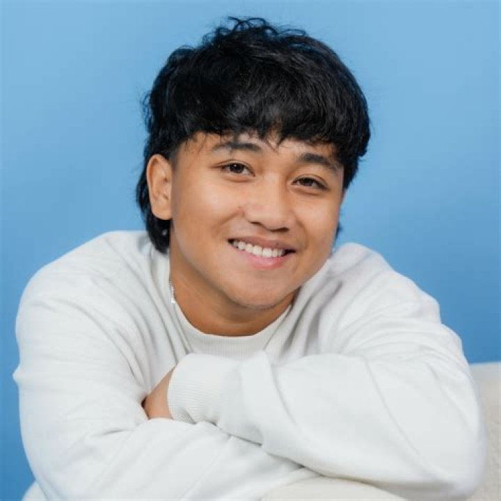 Miguel Mon - Age, Family, Bio