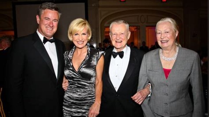 
Mika Brzezinski husband, Jim Hoffer Wiki, Wedding, Net Worth, Affairs, Divorce 