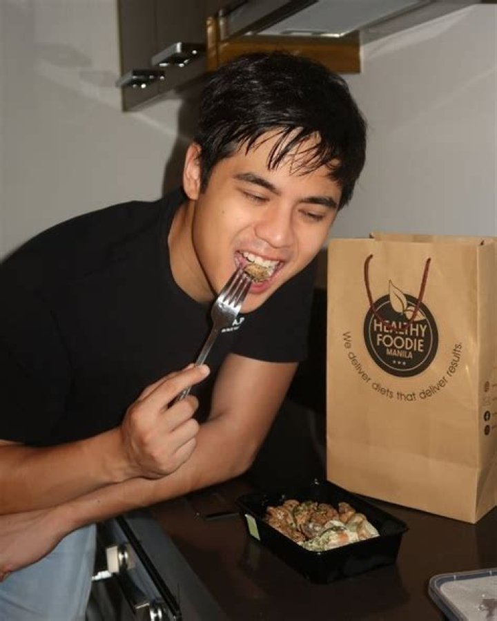 Mikael Daez Height, Weight, Net Worth, Age, Birthday, Wikipedia, Who, Nationality, Biography