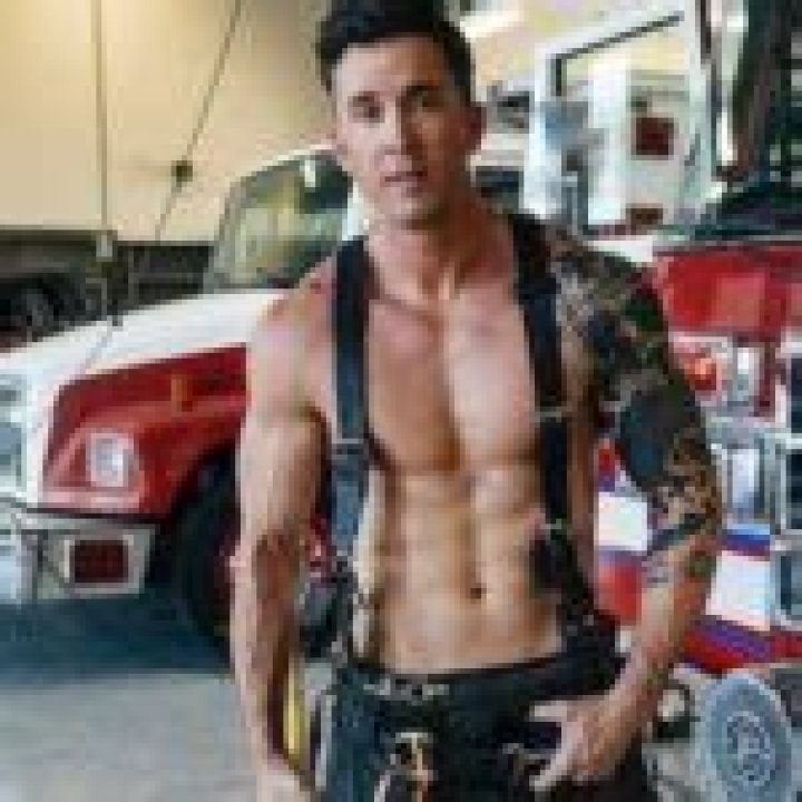 Mike Tobin Bio (Wiki) 