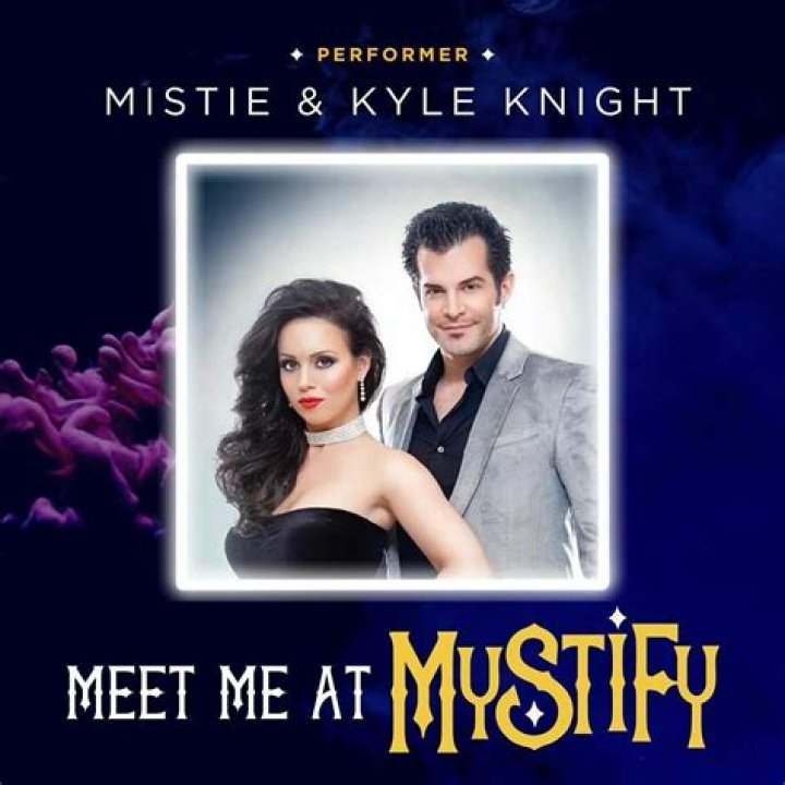 Mistie Knight - Trivia, Family, Bio