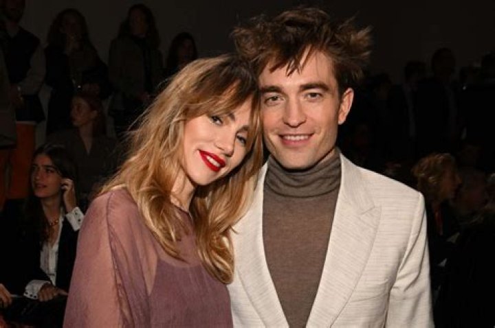 Model Suki Waterhouse Ethnicity Parents Partner And Net Worth Explored