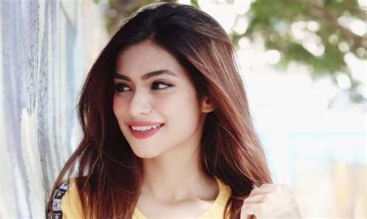 
Mohammed Mirajkar Height, Weight, Net Worth, Age, Birthday, Wikipedia, Who, Nationality, Biography 