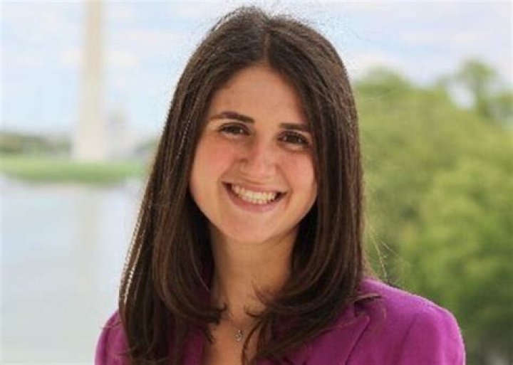 Mychael Schnell Wikipedia Bio And Age – How Old Is She? Partner And Salary