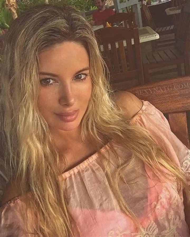 Natalie Gauvreau - Age, Family, Bio