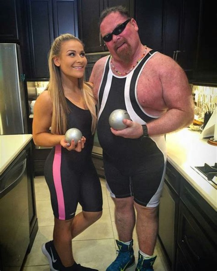 Natalie Neidhart - Age, Family, Bio