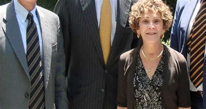 Natasha Lyonne parents: Aaron Braunstein, Yvette Braunstein