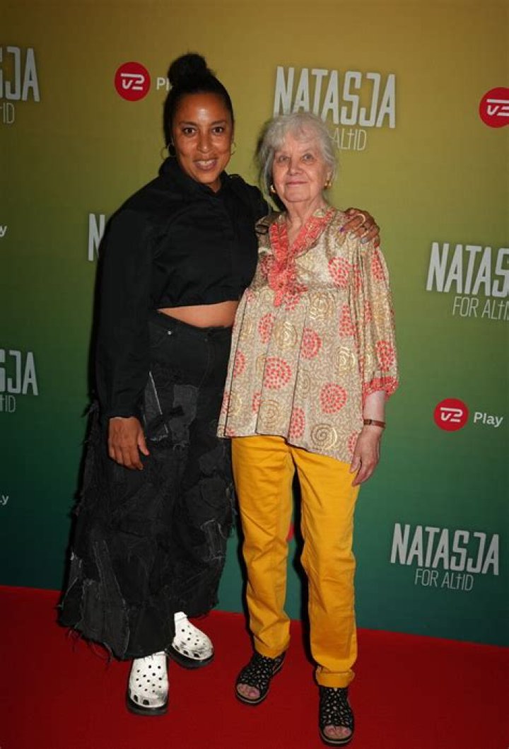 Natasja Saad - Trivia, Family, Bio