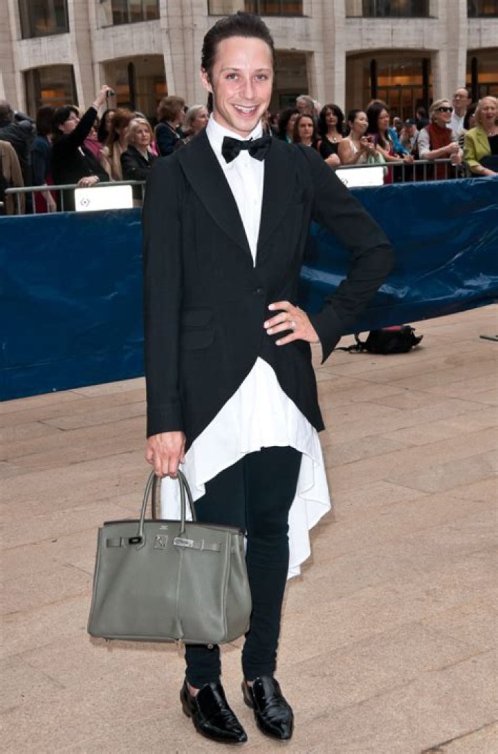 Nate Berkus is scruffy, bespectacled and 40 years old: would you hit it?