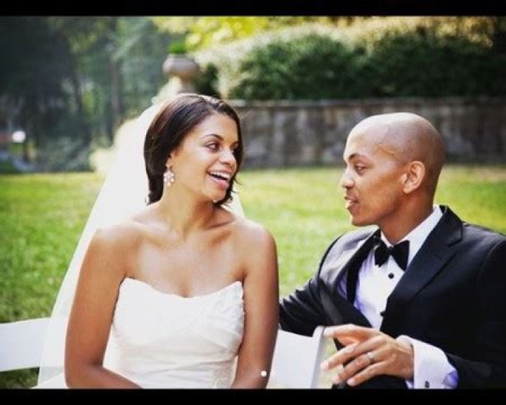 NBC News Correspondent Geoffrey Bennett intimate wedding with Carolyn Elizabeth Perry in 2010!