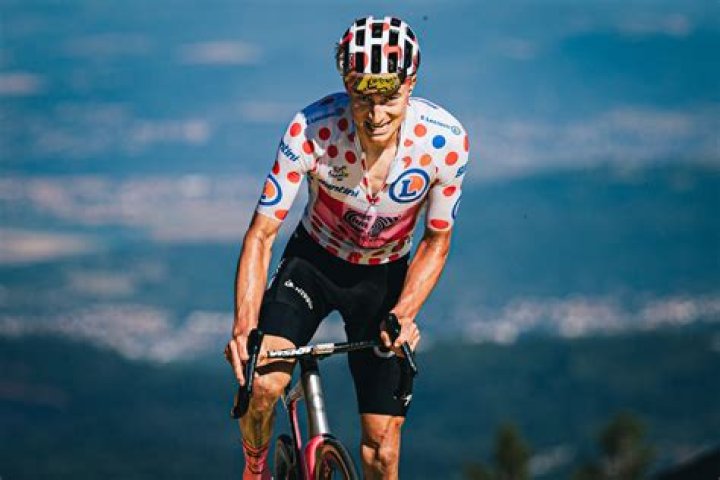 Neilson Powless Height, Weight, Net Worth, Age, Birthday, Wikipedia, Who, Nationality, Biography