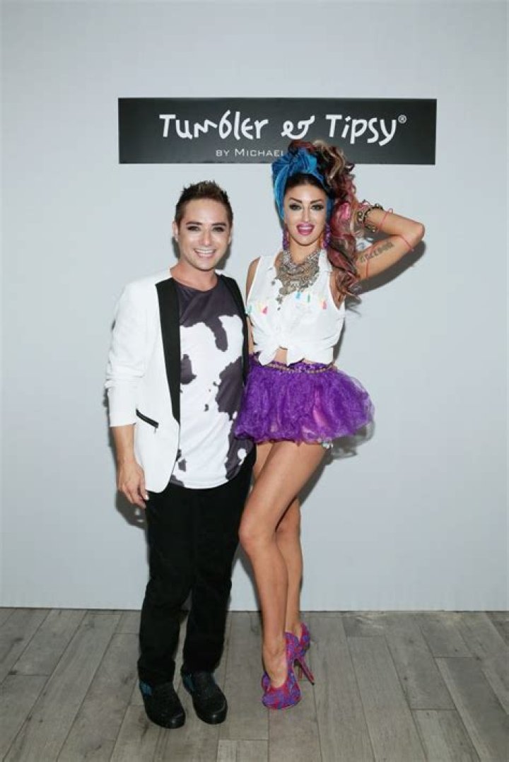 Neon Hitch Net Worth - Wiki, Age, Weight and Height, Relationships, Family, and More