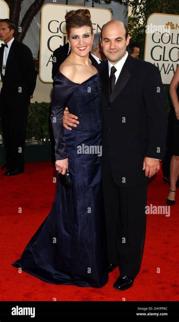 Nia Vardalos has filed for divorce from her husband Ian Gomez just 2 months before their 25th wedding anniversary!