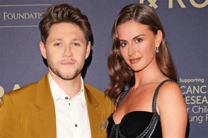 Niall Horan’s new girlfriend Amelia Woolley allegedly dumped her ex-boyfriend electrician Joe McGinn to be with Niall!