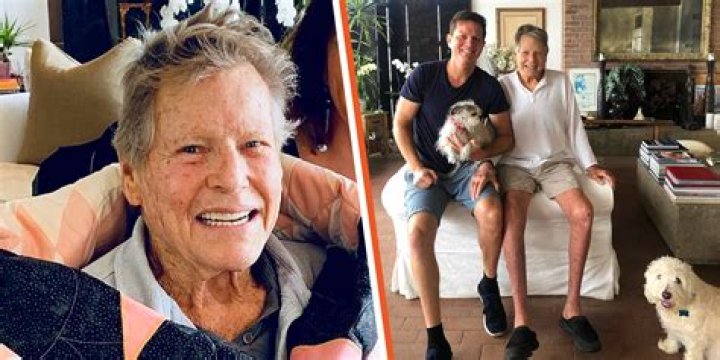 nichole beattie - Age, Family, Bio