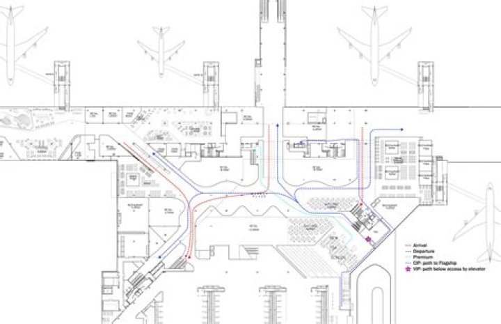 Nick Nolte’s two hour rest on airport floor