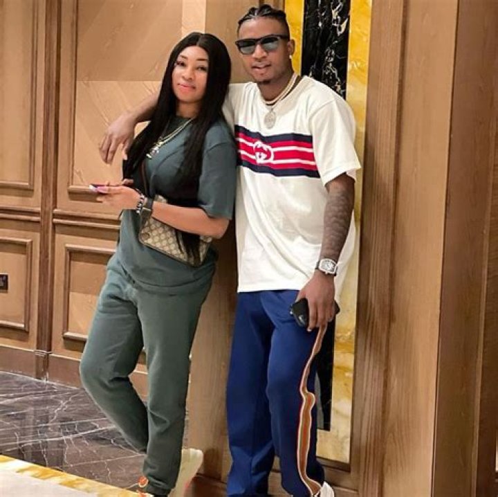 
Nigerian Singer, Olofin Sniper, was arrested along with Baddy Osha in charge of fraud 