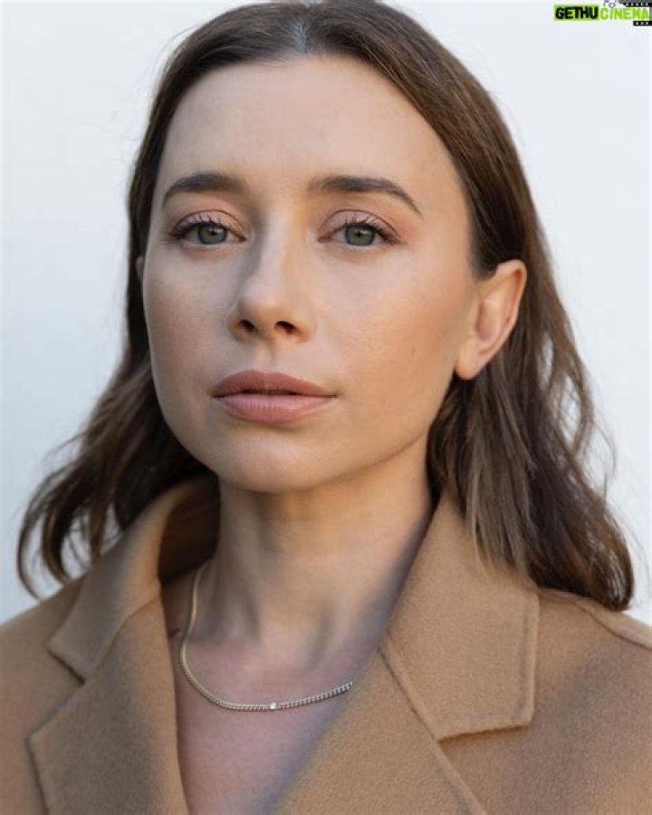 Olesya Rulin Bio (Wiki) 