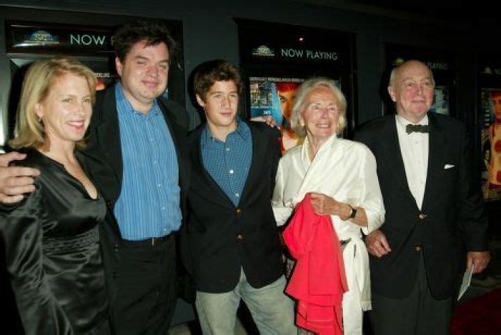 Oliver Platt - Age, Family, Bio