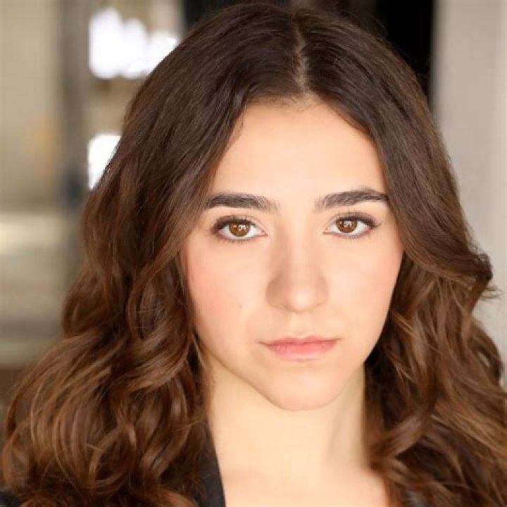 Olivia Edward Bio (Wiki) 