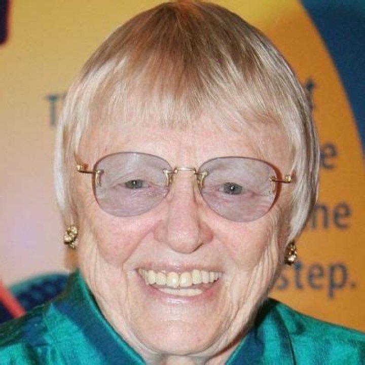 
Pat Carroll An Actress Passed Away At The Age Of 95 