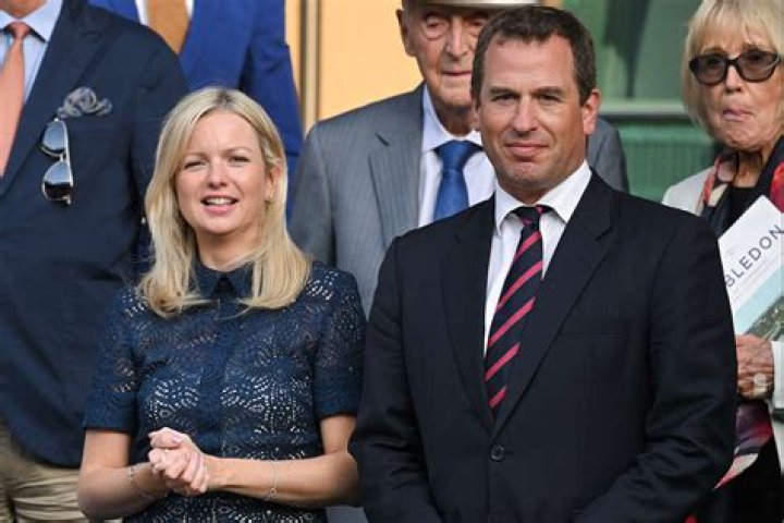 Peter Phillips & Lindsay Wallace broke up after three or four years of dating