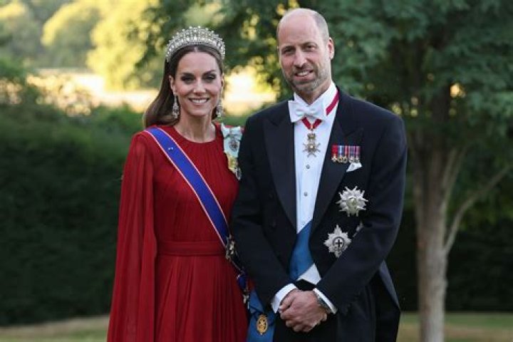 Prince William & Kate release new photo of Prince George & Lupo: adorable?