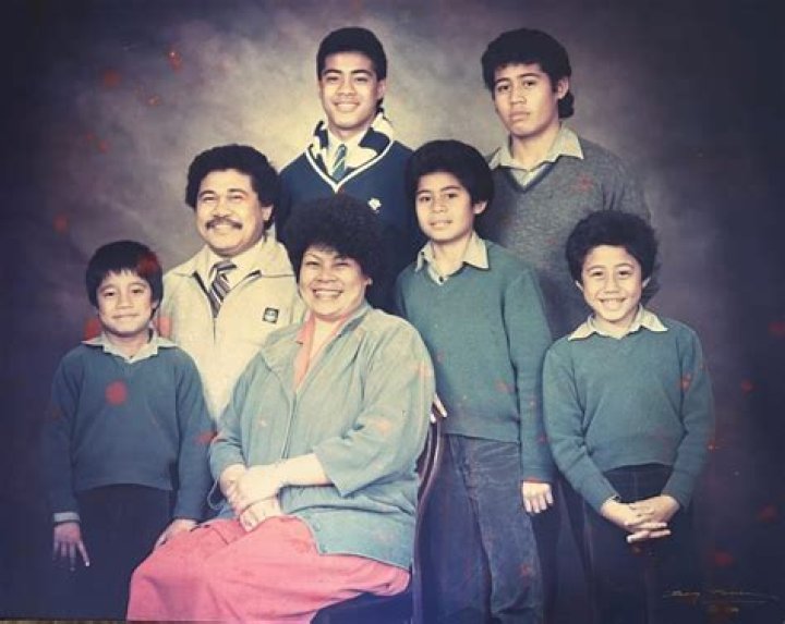 Pua Magasiva - Trivia, Family, Bio