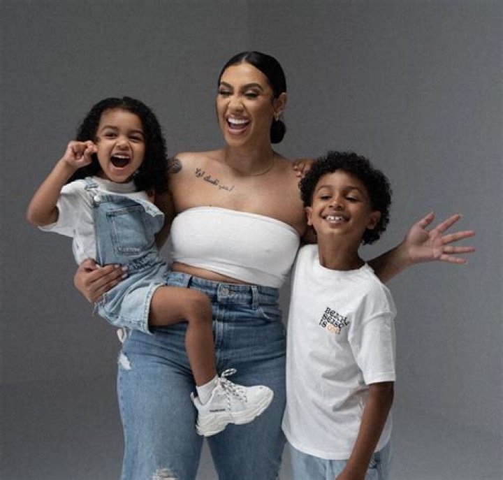 Queen Naija - Age, Family, Bio