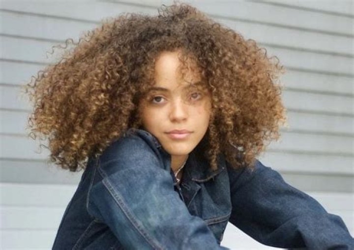 Quintessa Swindell Bio (Wiki) 