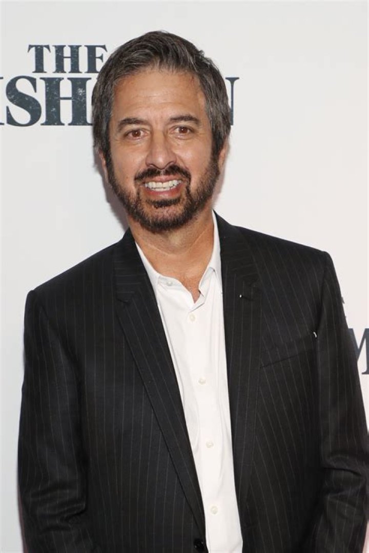 Ray Romano Height, Weight, Net Worth, Age, Birthday, Wikipedia, Who, Nationality, Biography